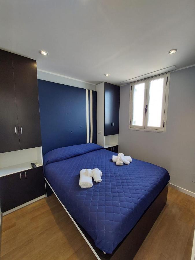 La Stanza Sul Porto Di Amalfi Camera Piccina Piccina Con Bagno Privato E Terrazzino Vista Mare المظهر الخارجي الصورة