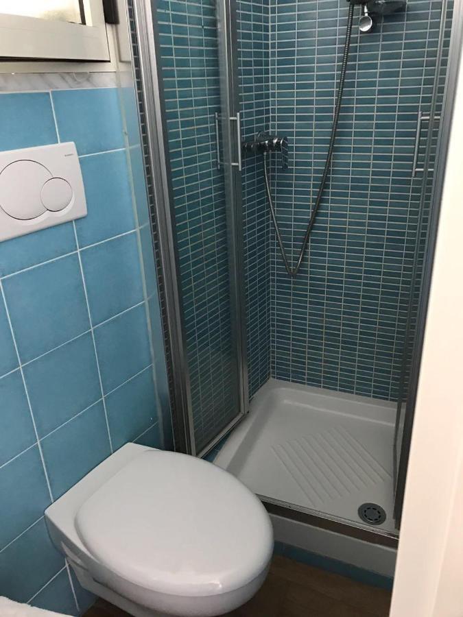 La Stanza Sul Porto Di Amalfi Camera Piccina Piccina Con Bagno Privato E Terrazzino Vista Mare المظهر الخارجي الصورة