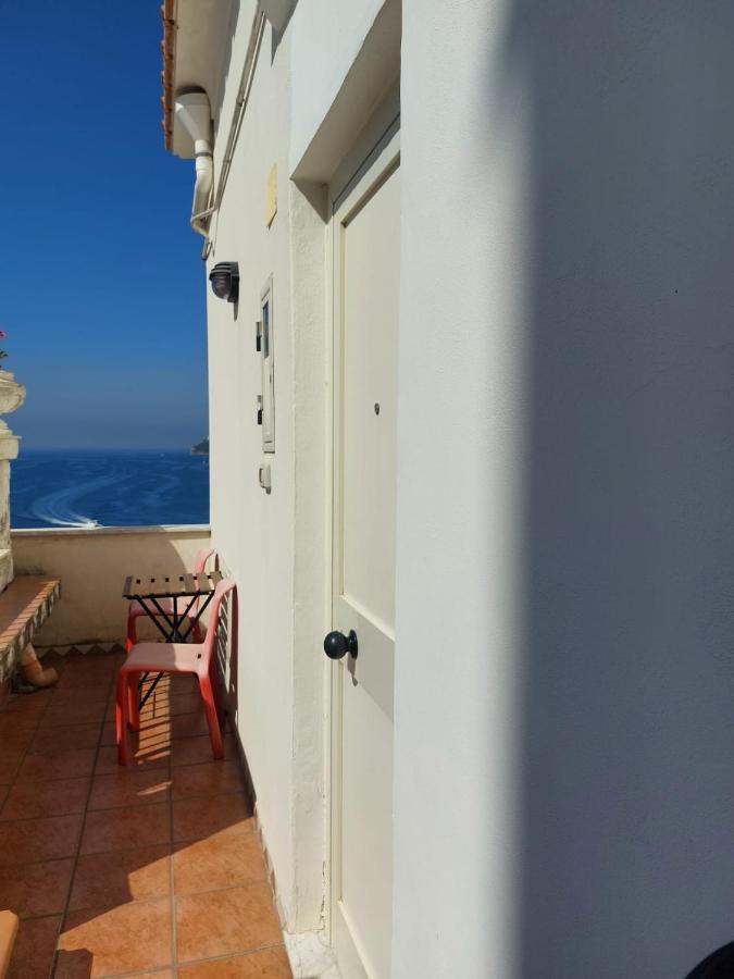 La Stanza Sul Porto Di Amalfi Camera Piccina Piccina Con Bagno Privato E Terrazzino Vista Mare المظهر الخارجي الصورة
