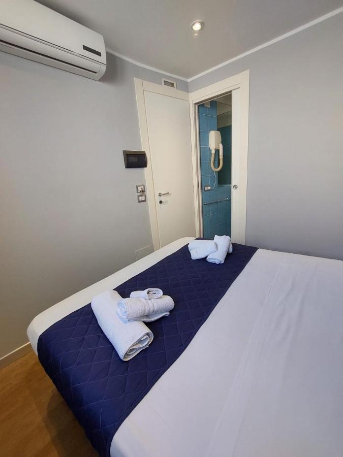 La Stanza Sul Porto Di Amalfi Camera Piccina Piccina Con Bagno Privato E Terrazzino Vista Mare المظهر الخارجي الصورة